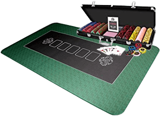 Tapis, mallette, jetons et cartes de poker.